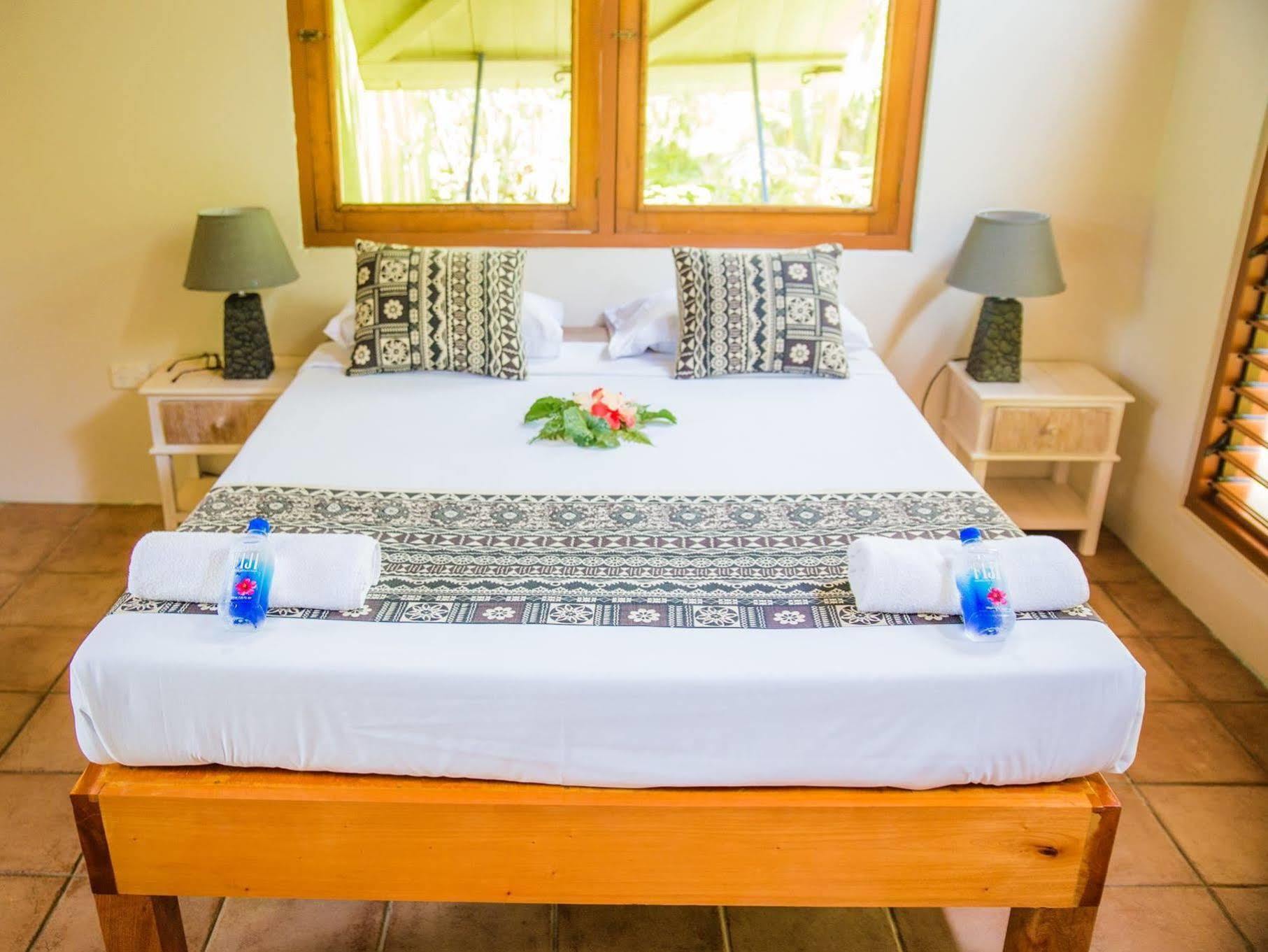 Beachouse Resort Namatakula Ngoại thất bức ảnh
